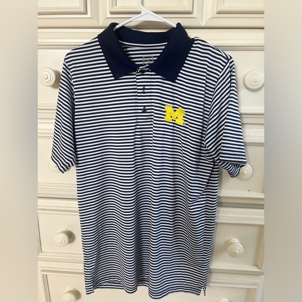 Men’s medium pro edge Michigan golf shirt